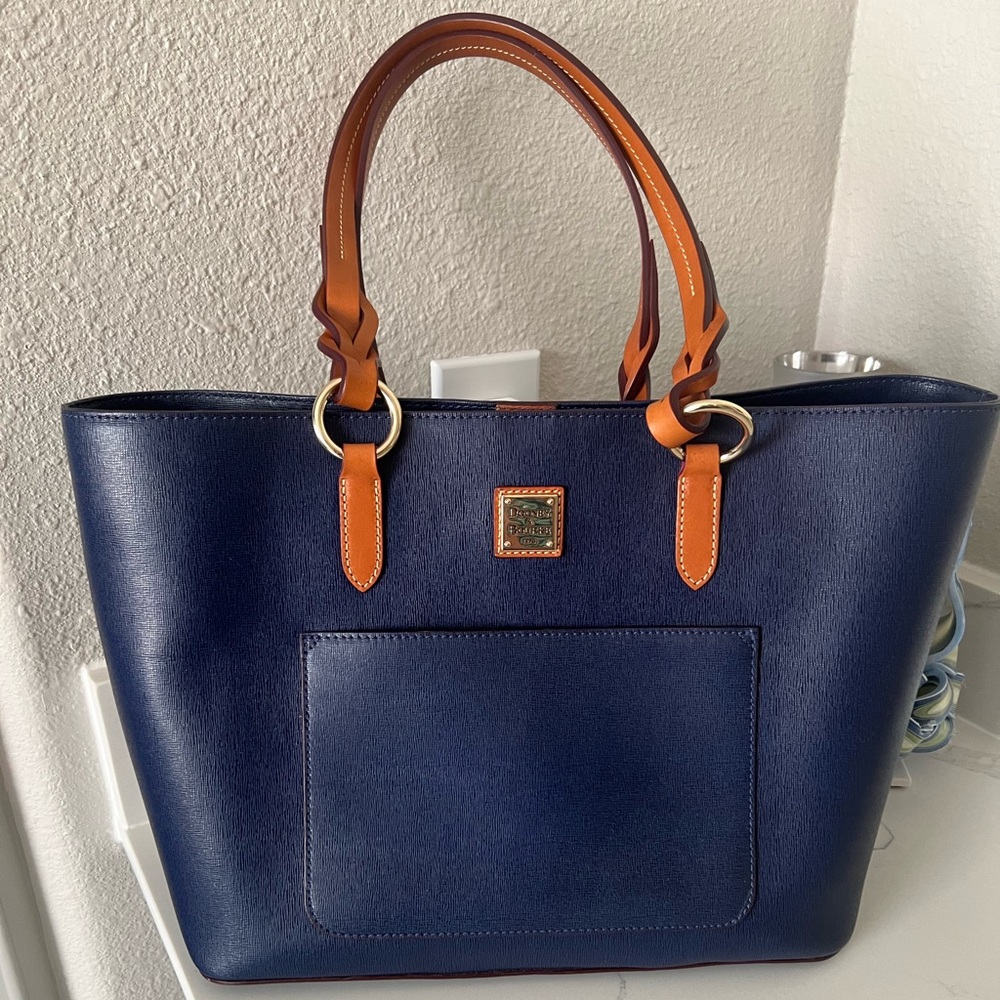 Dooney & Bourke Saffiano Tammy Tote